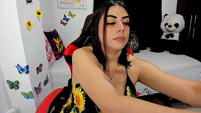 lucy007  online show from November 19, 2:00 am