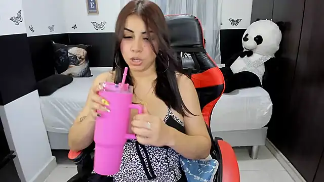lucy007  online show from June 30, 11:16 pm