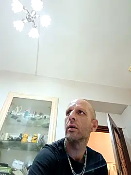 Snapshot of marco77to chatting on July 16, 12:57 pm marco77to online show from July 16, 12:57 pm
