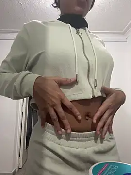 Snapshot of NikitaX_X chatting on July 14, 5:23 am NikitaX X online show from July 14, 5:23 am