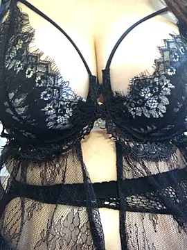 Snapshot of miyuki_japan chatting on July 22, 3:19 am miyuki japan online show from July 22, 3:19 am