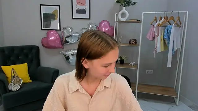 Snapshot of Jill_Moss chatting on July 17, 1:30 pm Jill Moss online show from July 17, 1:30 pm