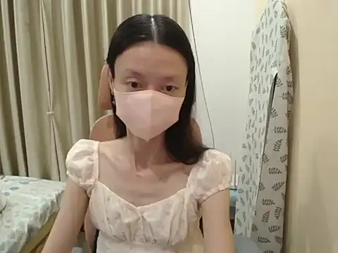Snapshot of Lil-Cherry chatting on July 14, 1:50 pm Lil-Cherry online show from July 14, 1:50 pm