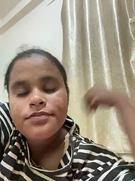 Snapshot of bhumii_ chatting on July 15, 2:46 pm bhumii online show from July 15, 2:46 pm
