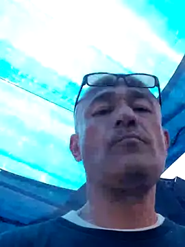 Snapshot of num-knotts chatting on July 19, 8:38 pm num-knotts online show from July 19, 8:38 pm