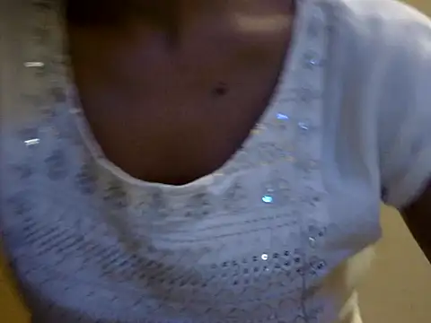 Snapshot of Pooja-G chatting on July 18, 7:28 am Pooja-G online show from July 18, 7:28 am