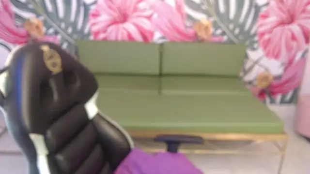 Rebeca dreams online show from July 16, 8:28 pm