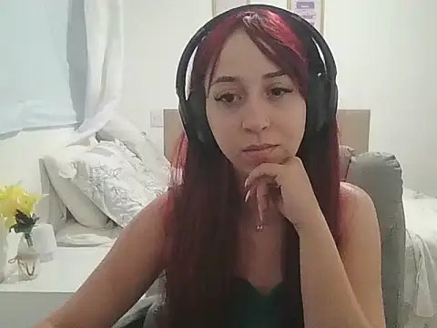 Snapshot of kattyycat chatting on August 6, 11:44 pm kattyycat online show from August 6, 11:44 pm
