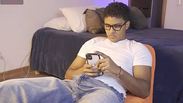 imlildante online show from July 17, 10:34 am