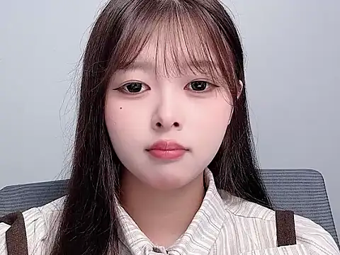 Winnie005 online show from July 16, 3:58 am