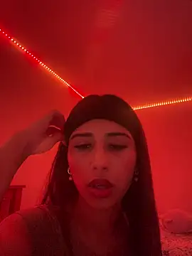 NextDoorMolly online show from July 15, 7:43 pm
