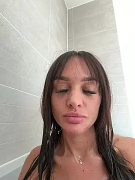 Sofiabellex online show from August 2, 1:31 pm