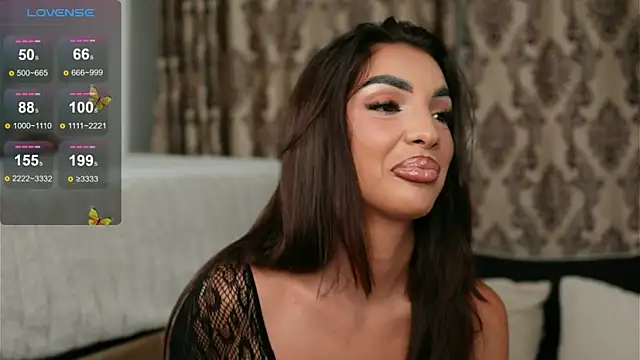 Snapshot of Kendall_Bliss chatting on July 20, 9:17 pm Kendall Bliss online show from July 20, 9:17 pm