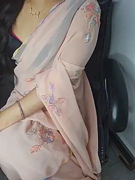 Snapshot of Chandani_Moonlight chatting on July 30, 6:18 pm Chandani Moonlight online show from July 30, 6:18 pm