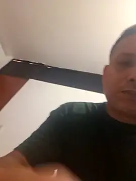Snapshot of Jalexander10 chatting on July 15, 4:58 pm Jalexander10 online show from July 15, 4:58 pm