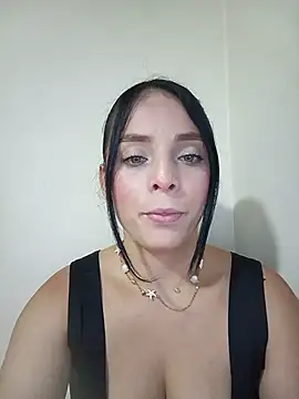 Snapshot of Martinarizzy chatting on July 24, 3:57 am Martinarizzy online show from July 24, 3:57 am