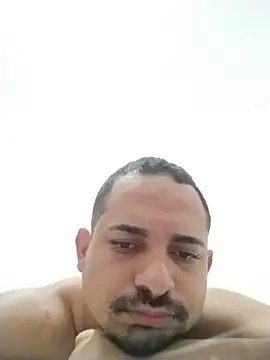 Snapshot of Bru21 chatting on July 18, 3:37 am Bru21 online show from July 18, 3:37 am