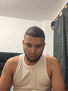 Snapshot of Dylanblackx1 chatting on July 16, 3:03 am Dylanblackx1 online show from July 16, 3:03 am