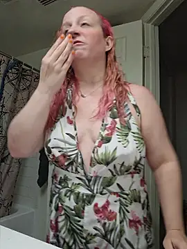XxMs StarzxX online show from June 17, 1:32 pm