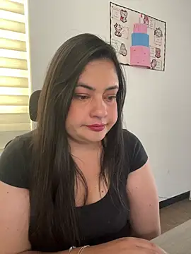 Snapshot of Antonella_Bernal_ chatting on July 16, 1:30 pm Antonella Bernal online show from July 16, 1:30 pm