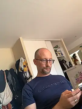 Snapshot of Rosbif69 chatting on July 20, 11:45 am Rosbif69 online show from July 20, 11:45 am