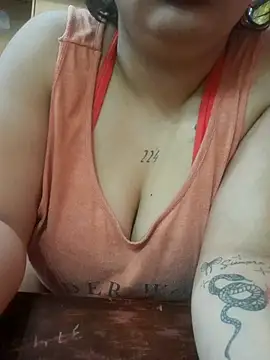 Snapshot of antonela089 chatting on August 4, 12:42 pm antonela089 online show from August 4, 12:42 pm