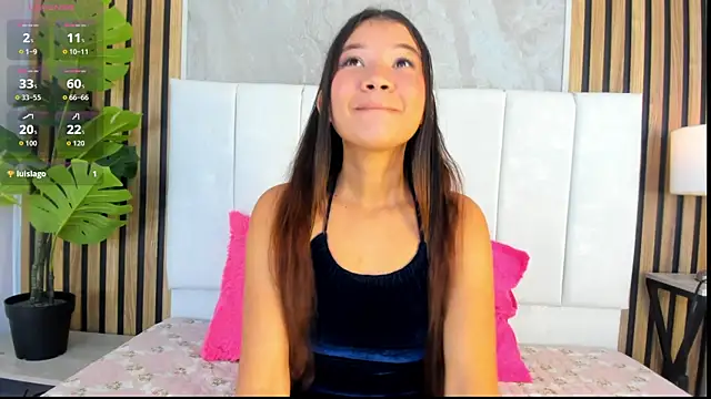Snapshot of Amelie_12 chatting on July 19, 3:59 am Amelie 12 online show from July 19, 3:59 am