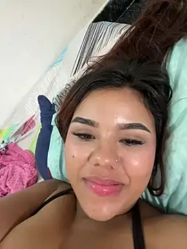 Amandacanela17 online show from August 9, 8:37 pm