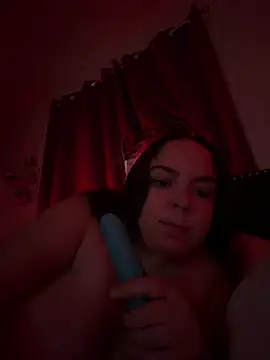 Snapshot of SkylarSinclair chatting on July 17, 9:17 am SkylarSinclair online show from July 17, 9:17 am