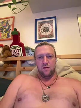 Snapshot of Straight-alex__ chatting on July 17, 12:46 pm Straight-alex online show from July 17, 12:46 pm