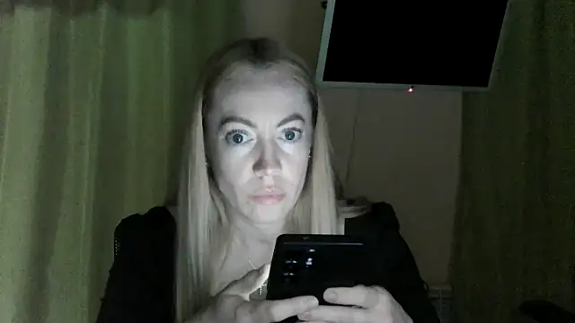 LensyTourels online show from July 17, 5:21 pm