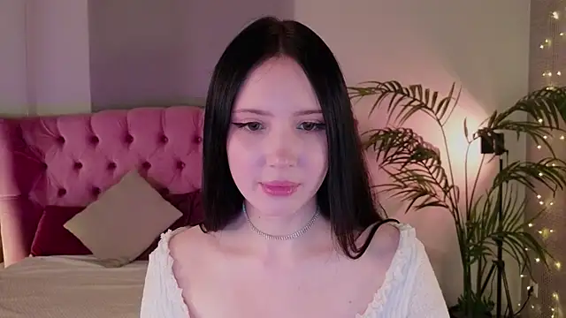 Snapshot of GraceMonroes chatting on July 21, 2:07 pm GraceMonroes online show from July 21, 2:07 pm