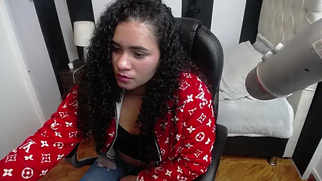 aurora scott online show from July 17, 10:18 pm