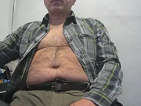 gabriel9  online show from May 7, 8:28 am