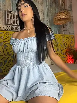 Snapshot of HeyScarletXXX chatting on July 18, 10:07 pm HeyScarletXXX online show from July 18, 10:07 pm