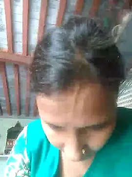 Snapshot of Ranidevi07 chatting on July 18, 9:18 am Ranidevi07 online show from July 18, 9:18 am