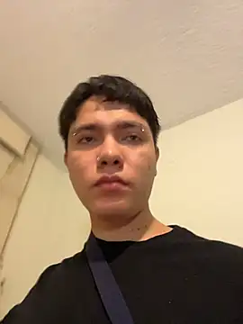 Snapshot of marco_duran chatting on July 21, 8:26 am marco duran online show from July 21, 8:26 am