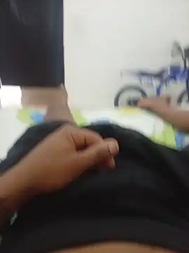 hotcesar69 online show from July 19, 7:32 pm