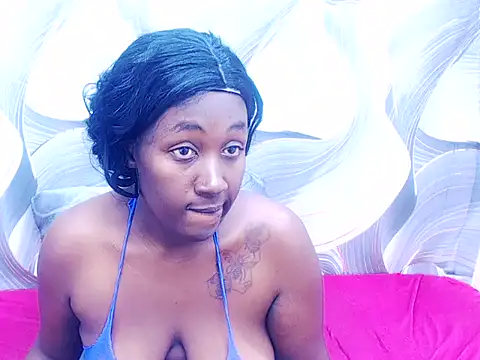 Snapshot of BLEACHED-BUNNIEXO chatting on July 18, 8:45 am BLEACHED-BUNNIEXO online show from July 18, 8:45 am