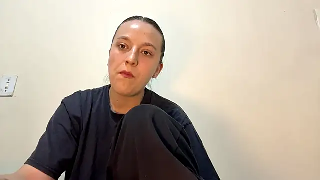 VeronicaFendt online show from July 22, 3:41 am