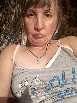 Snapshot of BellaBlum777 chatting on July 18, 8:50 pm BellaBlum777 online show from July 18, 8:50 pm