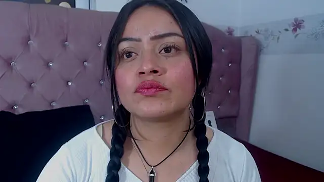 gabriela grace online show from October 27, 3:24 pm