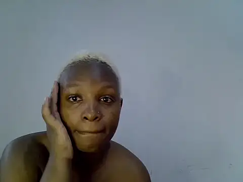 Snapshot of Azariaxxx chatting on July 20, 3:58 am Azariaxxx online show from July 20, 3:58 am