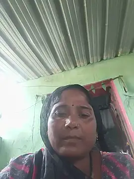 Snapshot of Hott_arushi chatting on July 23, 10:45 am Hott arushi online show from July 23, 10:45 am