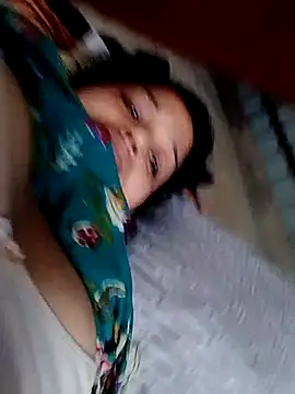 Snapshot of Priya_sharma16 chatting on July 30, 12:43 am Priya sharma16 online show from July 30, 12:43 am