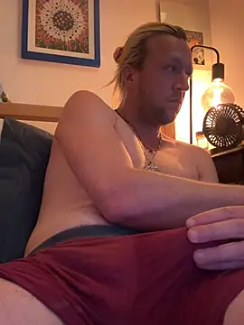 Snapshot of BigAlex1997 chatting on July 19, 4:37 pm BigAlex1997 online show from July 19, 4:37 pm