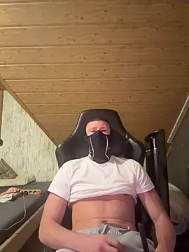 Snapshot of BigDickPattt chatting on July 20, 10:56 pm BigDickPattt online show from July 20, 10:56 pm
