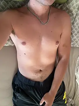 Snapshot of Lucas_Macdick chatting on July 21, 6:04 am Lucas Macdick online show from July 21, 6:04 am