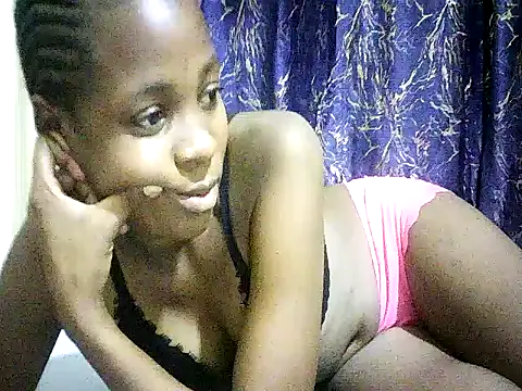 Snapshot of sexy_salin chatting on July 20, 6:21 pm sexy salin online show from July 20, 6:21 pm