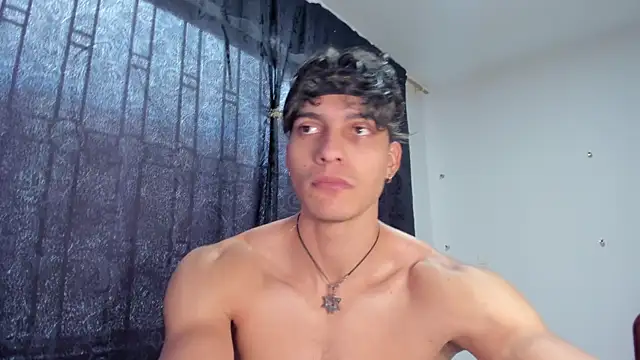 Snapshot of Corey_Vale chatting on July 21, 12:50 pm Corey Vale online show from July 21, 12:50 pm
